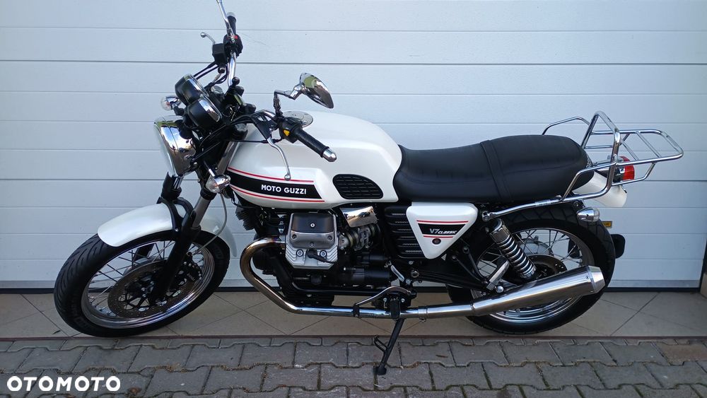 Moto Guzzi V7 - 3