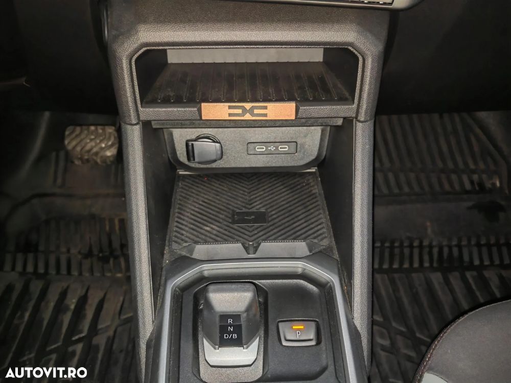 Dacia Duster HEV 140 Extreme - 10