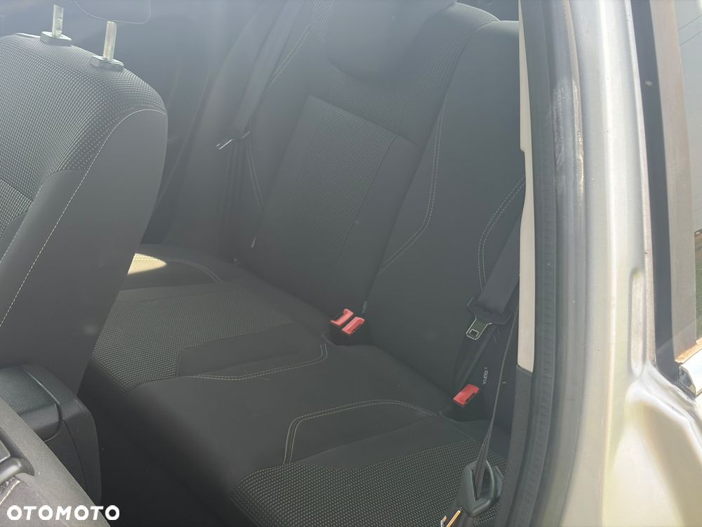 Ford Fiesta - 8