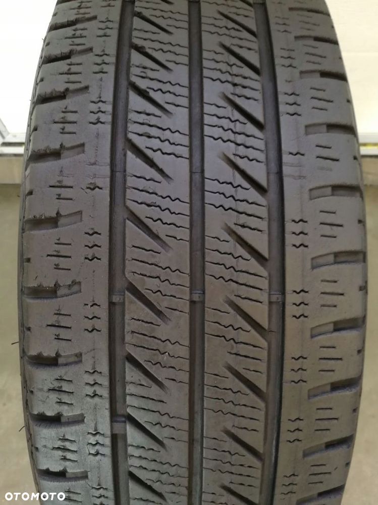 Opona całoroczna 215/65 R 16C Goodyear Vector 4Seasons Cargo - 2