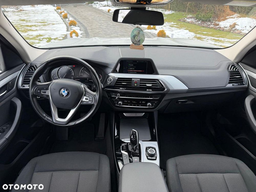 BMW X3 xDrive20i GPF Advantage - 6