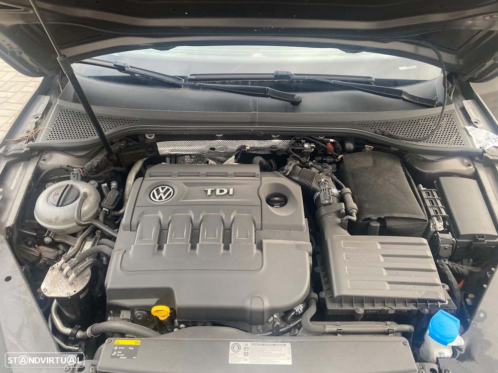 VW Passat 1.6 TDI Confortline - 13