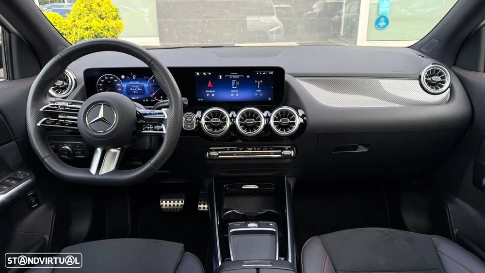 Mercedes-Benz GLA 180 d AMG Line - 18