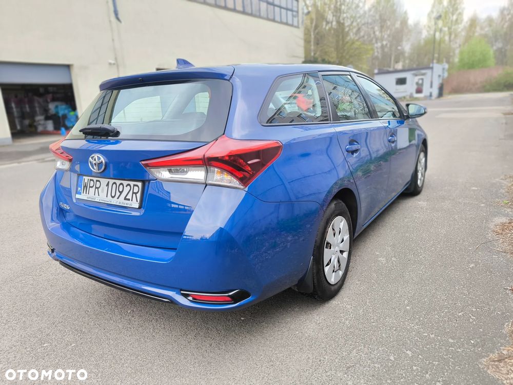 Toyota Auris 1.4 D-4D Active - 8