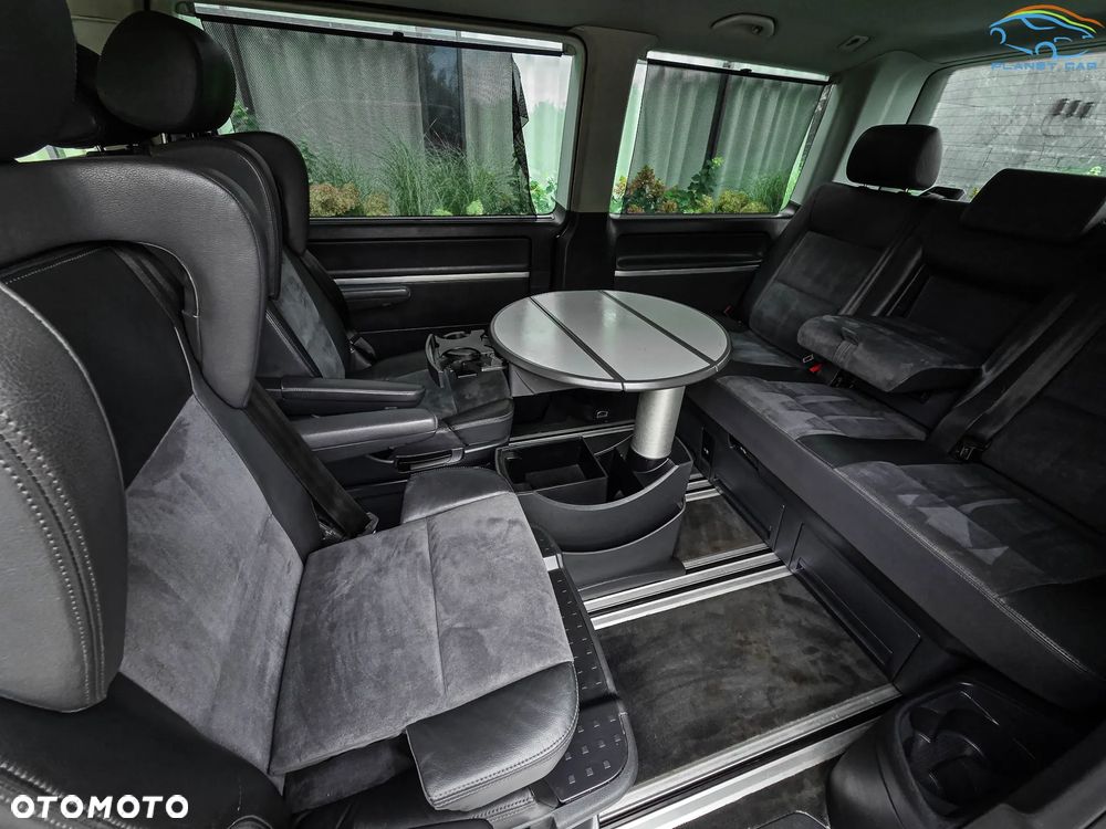 Volkswagen Multivan - 18