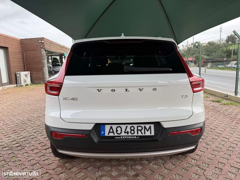 Volvo XC 40 1.5 T3 Momentum Plus Geartronic - 5