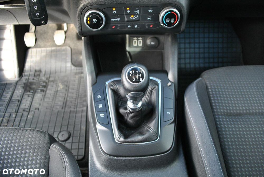 Ford Focus 1.5 EcoBlue Connected - 18