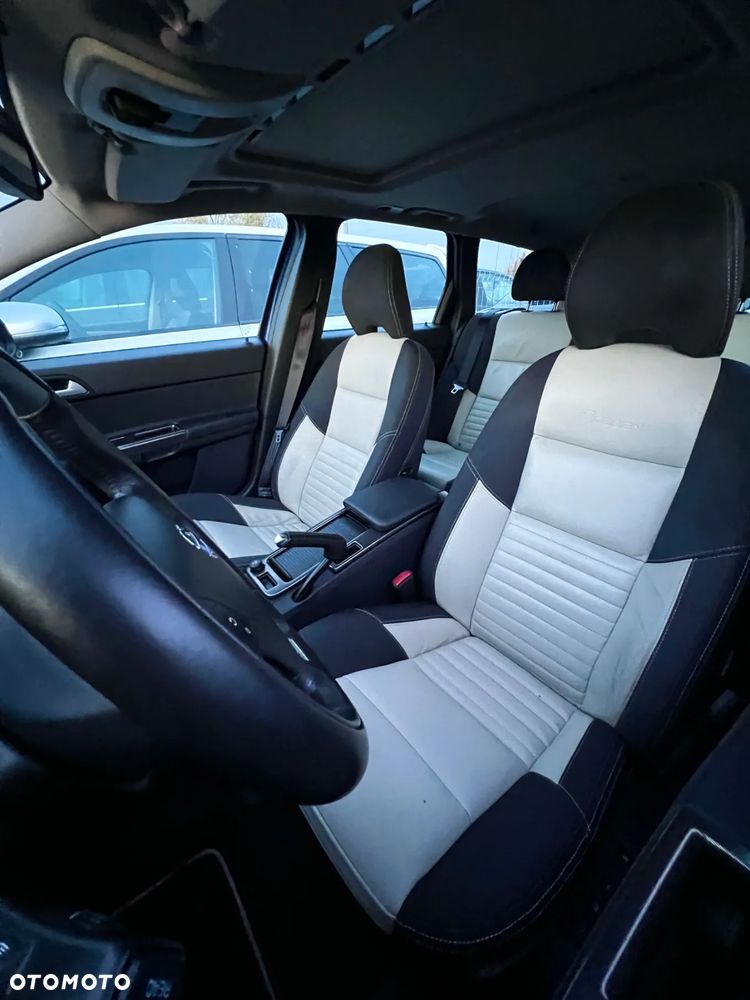 Volvo V50 2.0 RDesign Edition - 10