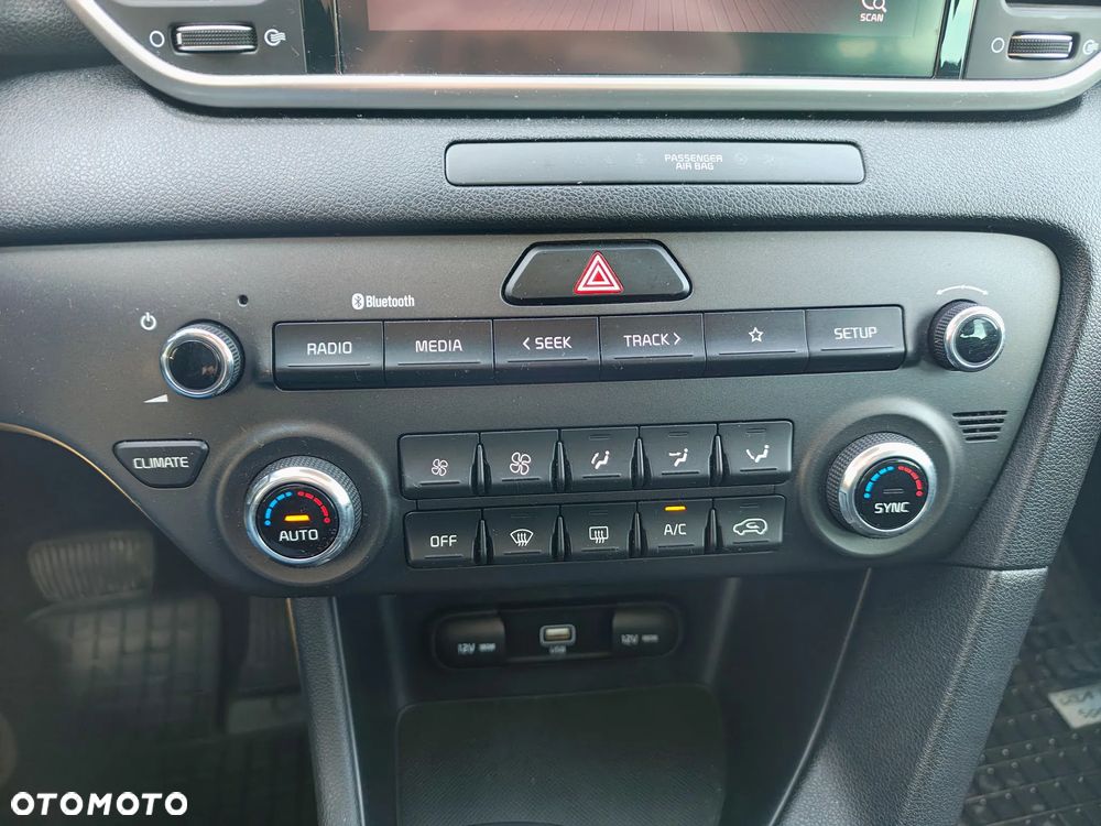 Kia Sportage 1.6 CRDI MHEV M 2WD DCT - 10