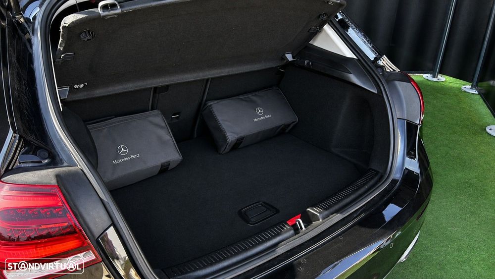 Mercedes-Benz A 250 - 43
