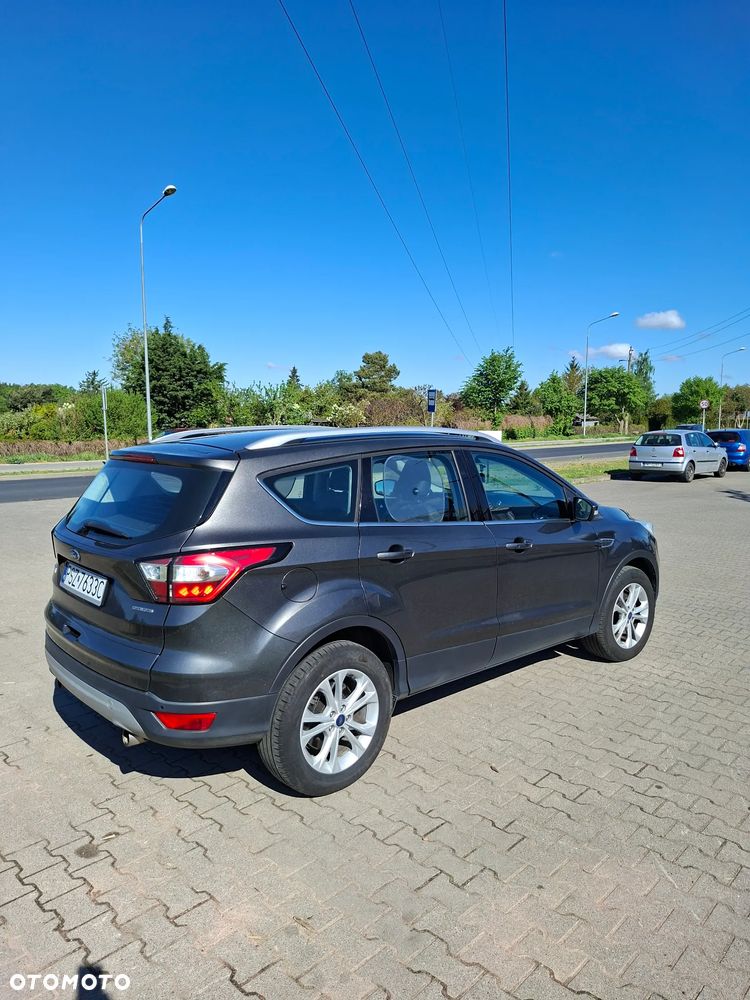 Ford Kuga 1.5 EcoBoost 2x4 Titanium - 5
