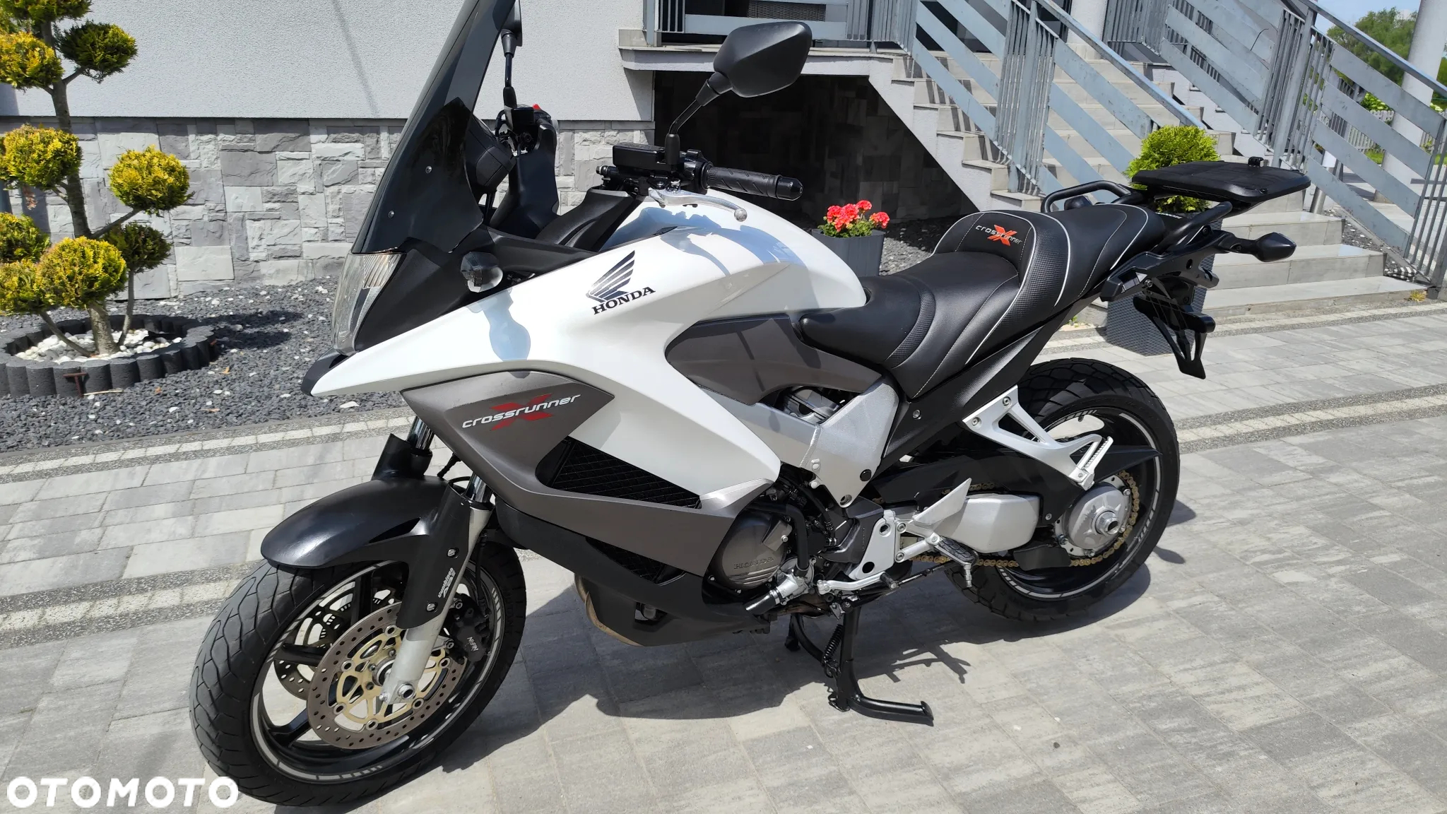 Honda VFR - 3