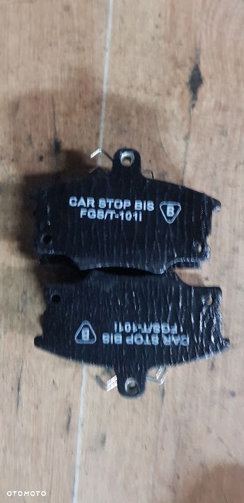 FIAT TIPO UNO  LANCIA DEDRA   KLOCKI HAMULCOWE PRZÓD - 2