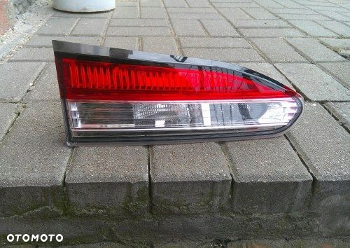 TOYOTA COROLLA CROSS HASCO 16-180 22 LEWA TYLNA LAMPA KLAPA ORYGINAŁ - 2