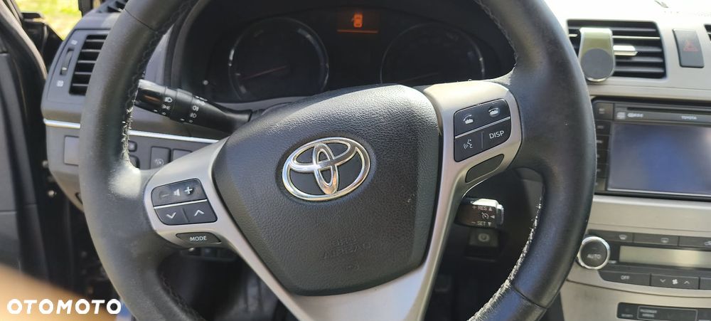 Toyota Avensis 2.0 D-4D 2010 - 7