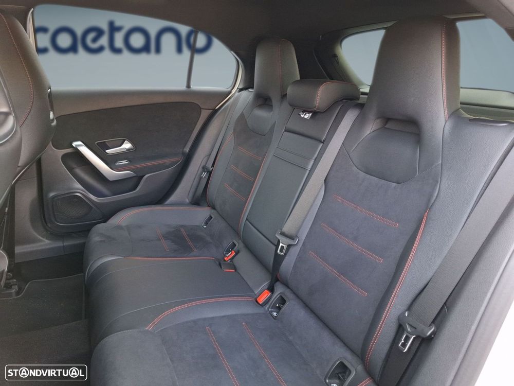 Mercedes-Benz A 200 AMG Line Aut. - 14