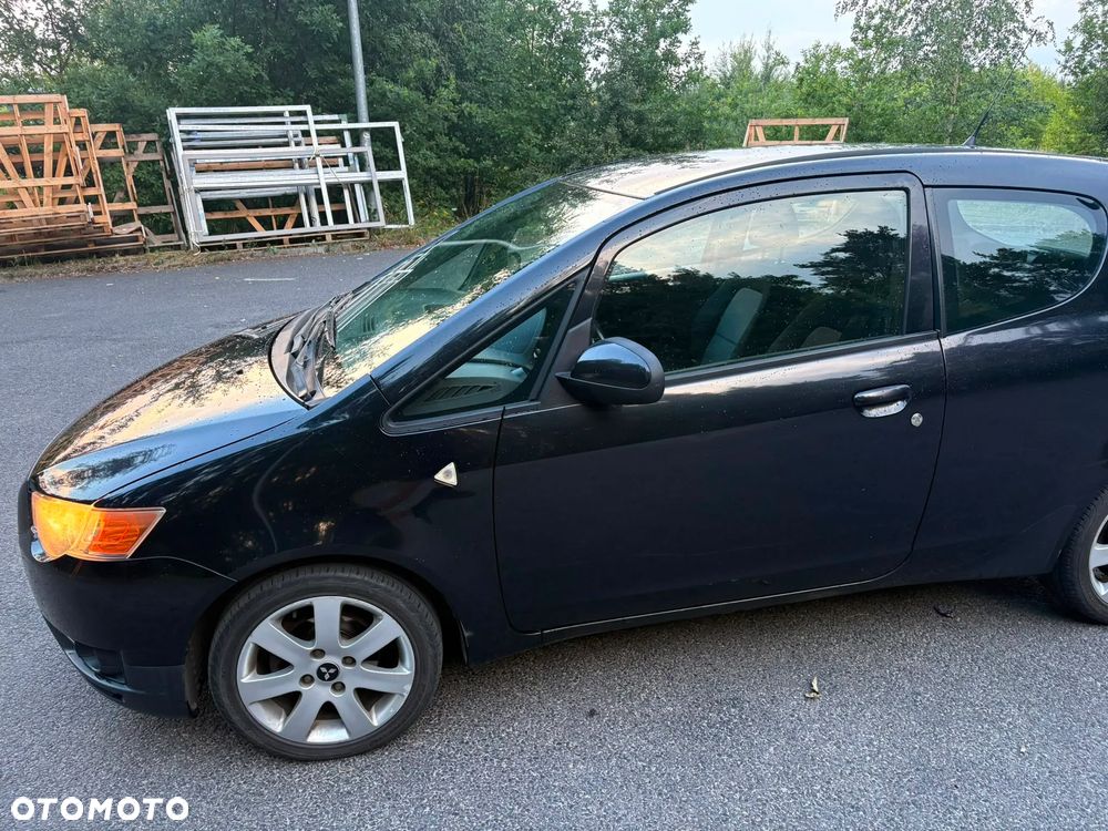 Mitsubishi Colt - 9