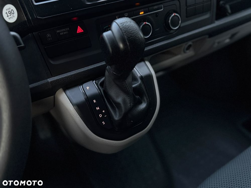 Volkswagen Transporter - 23