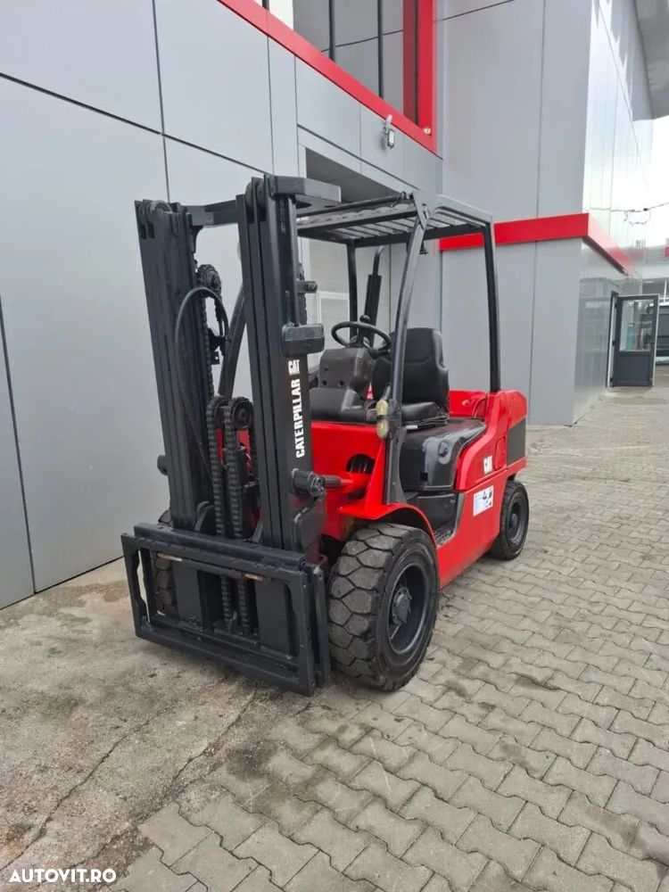 Caterpillar DP30N, CATARG TRIPLEX - 2