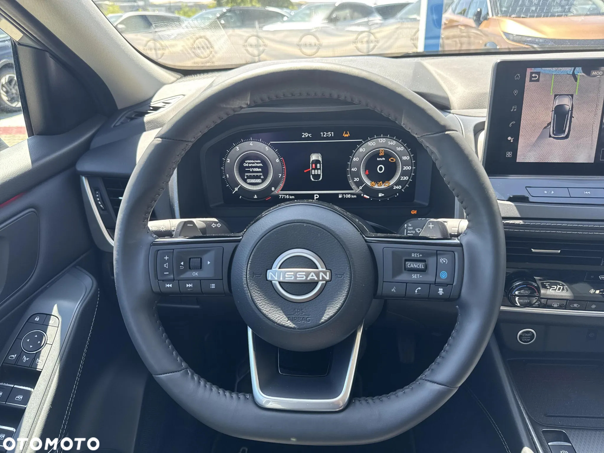 Nissan Qashqai - 13