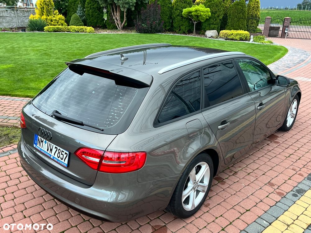 Audi A4 Avant 2.0 TDI ultra DPF Attraction - 13