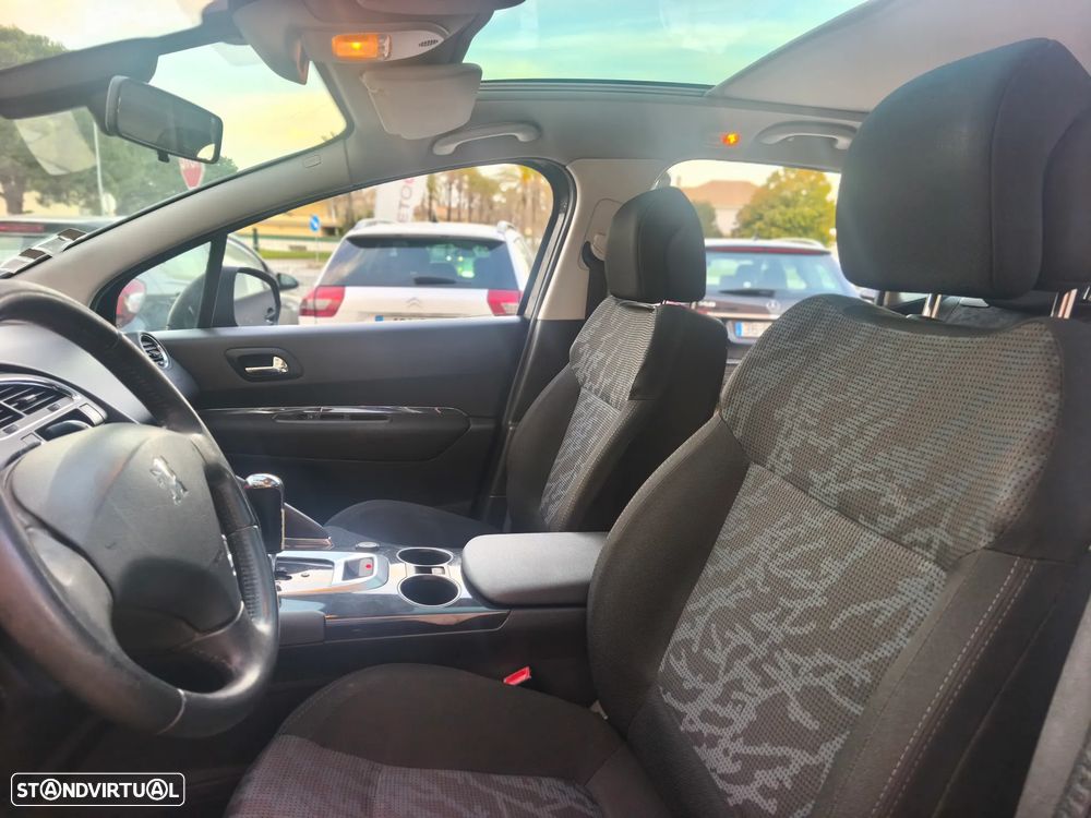 Peugeot 3008 1.6 e-HDi Allure CMP6 - 18