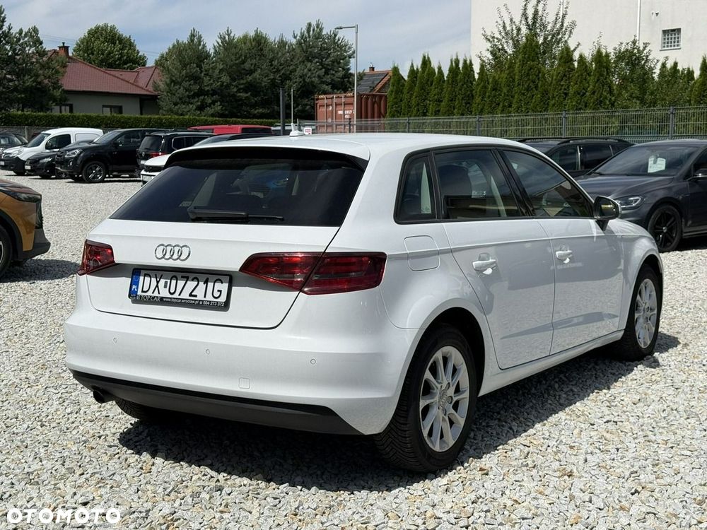 Audi A3 Sportback 1.2 TFSI Attraction - 10