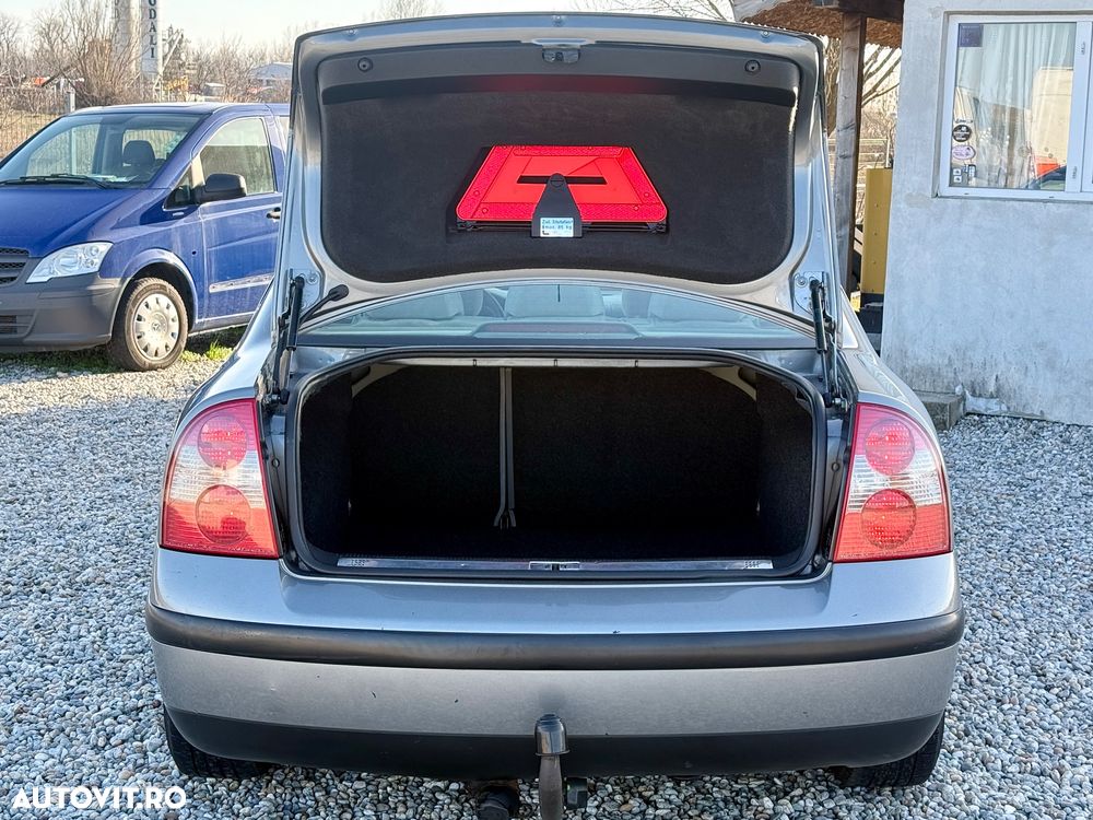 Volkswagen Passat - 20