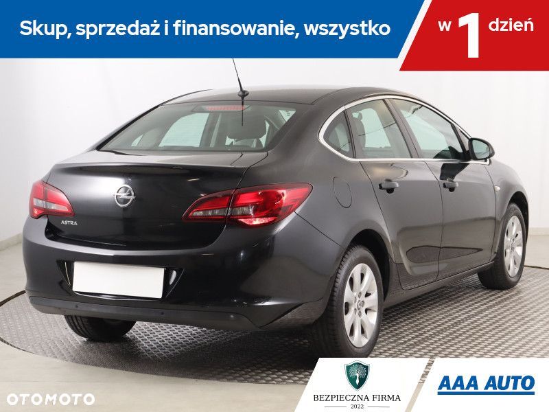 Opel Astra - 6