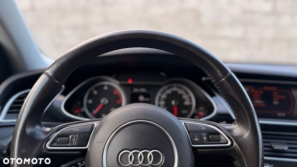 Audi A4 Avant 2.0 TDI DPF clean diesel quattro S tronic S line Sportpaket - 39