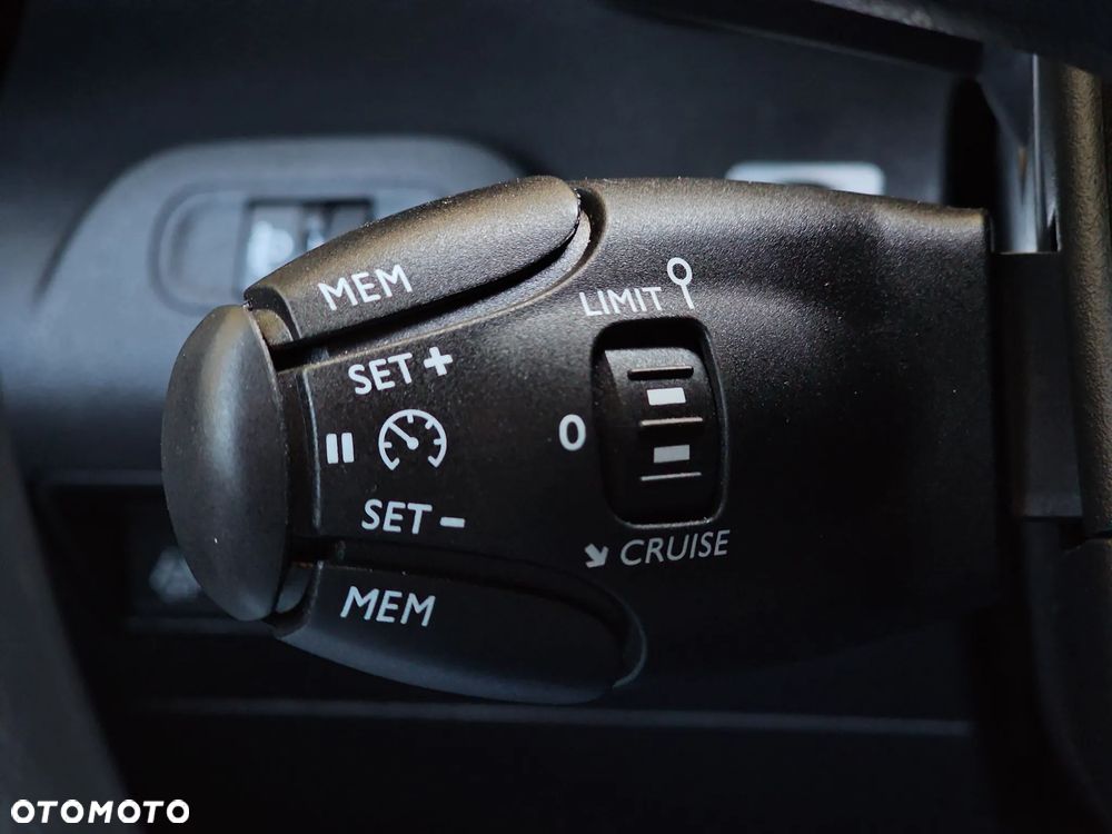 Toyota Proace City Verso 1.5 D-4D Combi - 15