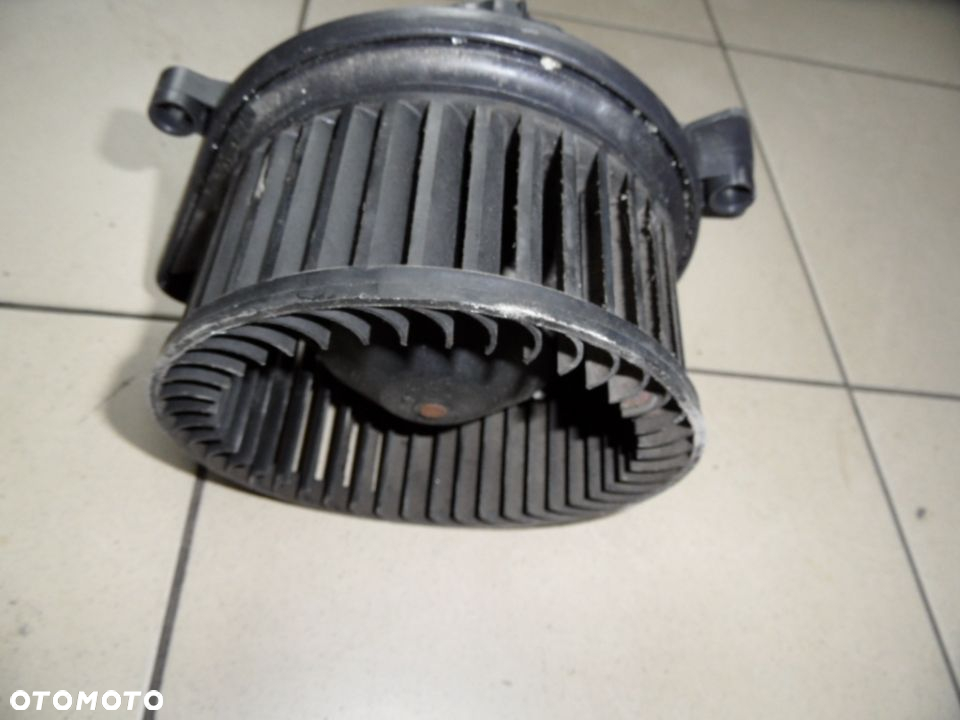 DMUCHAWA NAWIEWU AUDI A4 B6 820021E - 5