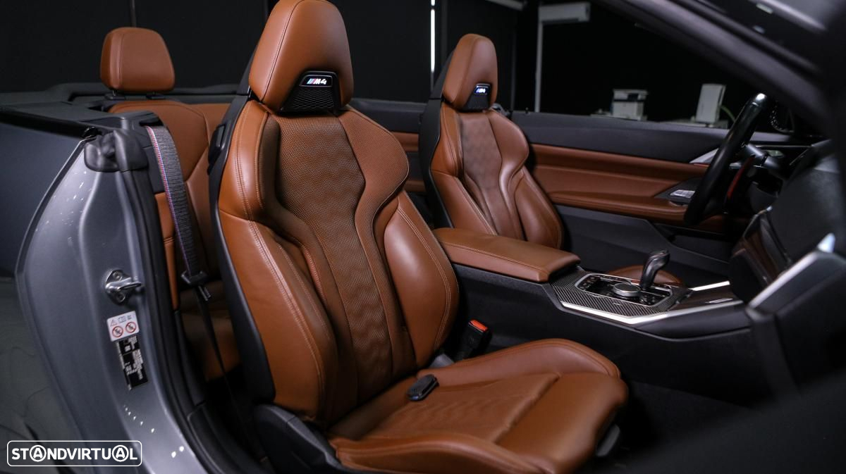 BMW M4 Competition xDrive - 38