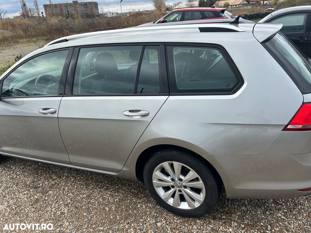 Volkswagen Golf 1.6 TDI BlueMotion Technology DSG Comfortline - 30