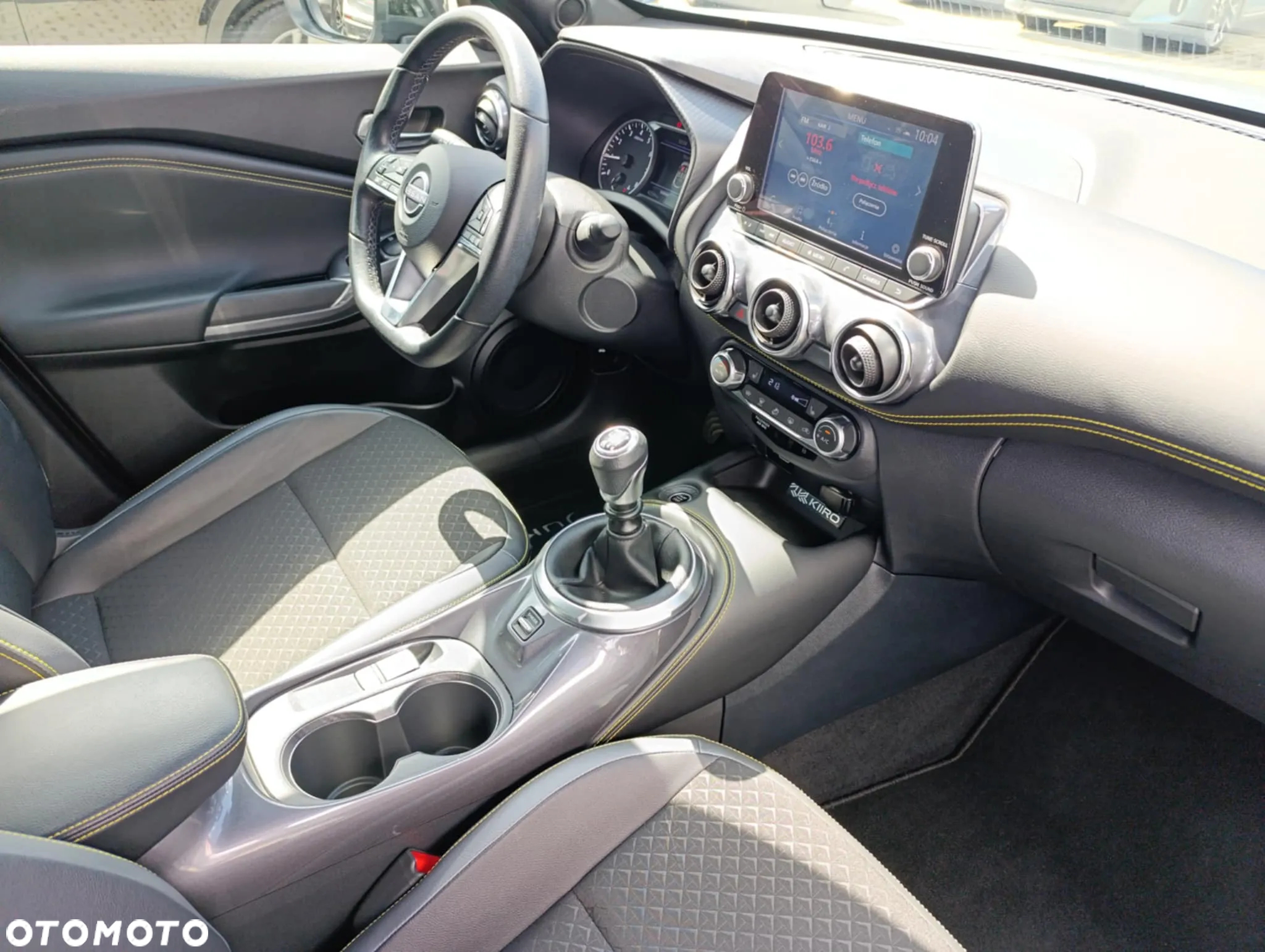 Nissan Juke 1.0 DIG-T Kiiro - 12