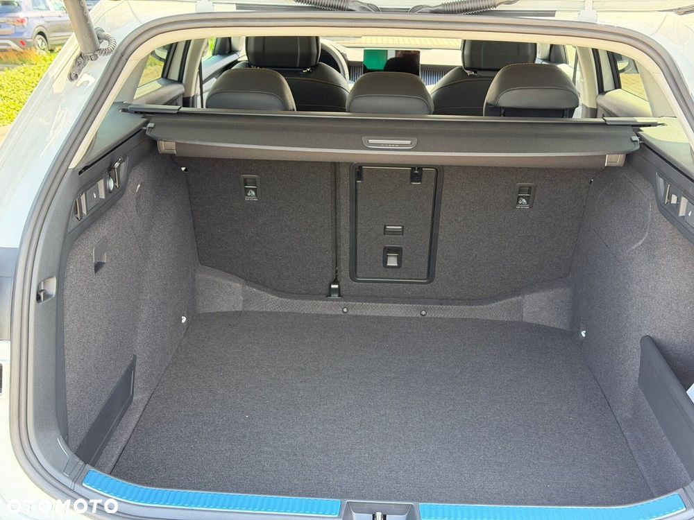 Skoda Superb 1.5 TSI mHEV Drive DSG - 8
