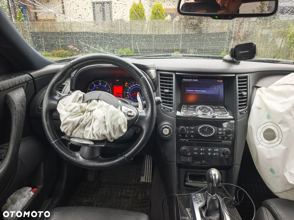 Infiniti FX FX30d S Premium - 8