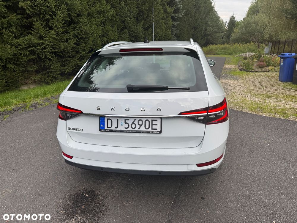 Skoda Superb 2.0 TDI DSG Premium Edition - 5
