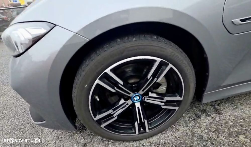 BMW 320 e Aut. M Sport - 3