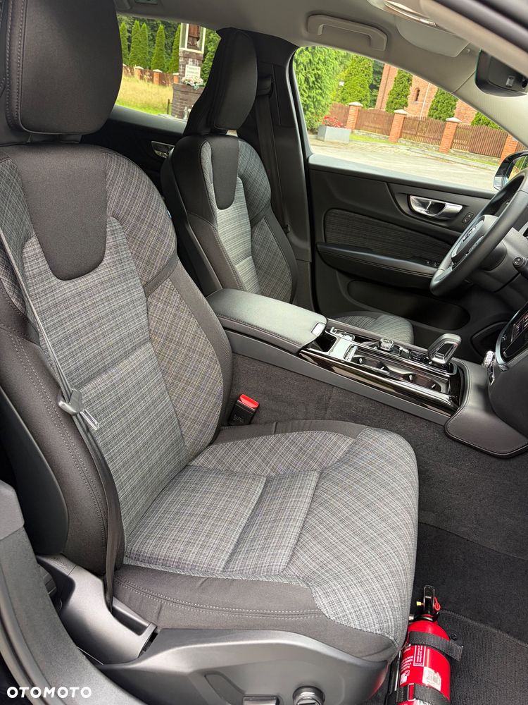 Volvo V60 T6 AWD Plug-In Hybrid Inscription Expression - 15