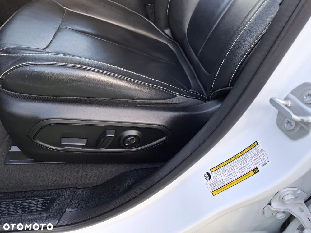 Jeep Grand Cherokee - 33