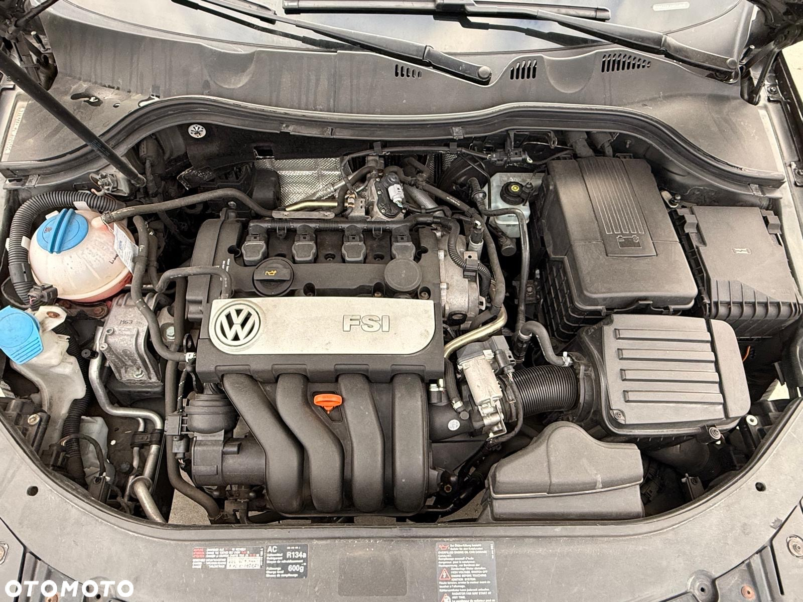 Volkswagen Passat 2.0 FSI Comfortline - 13