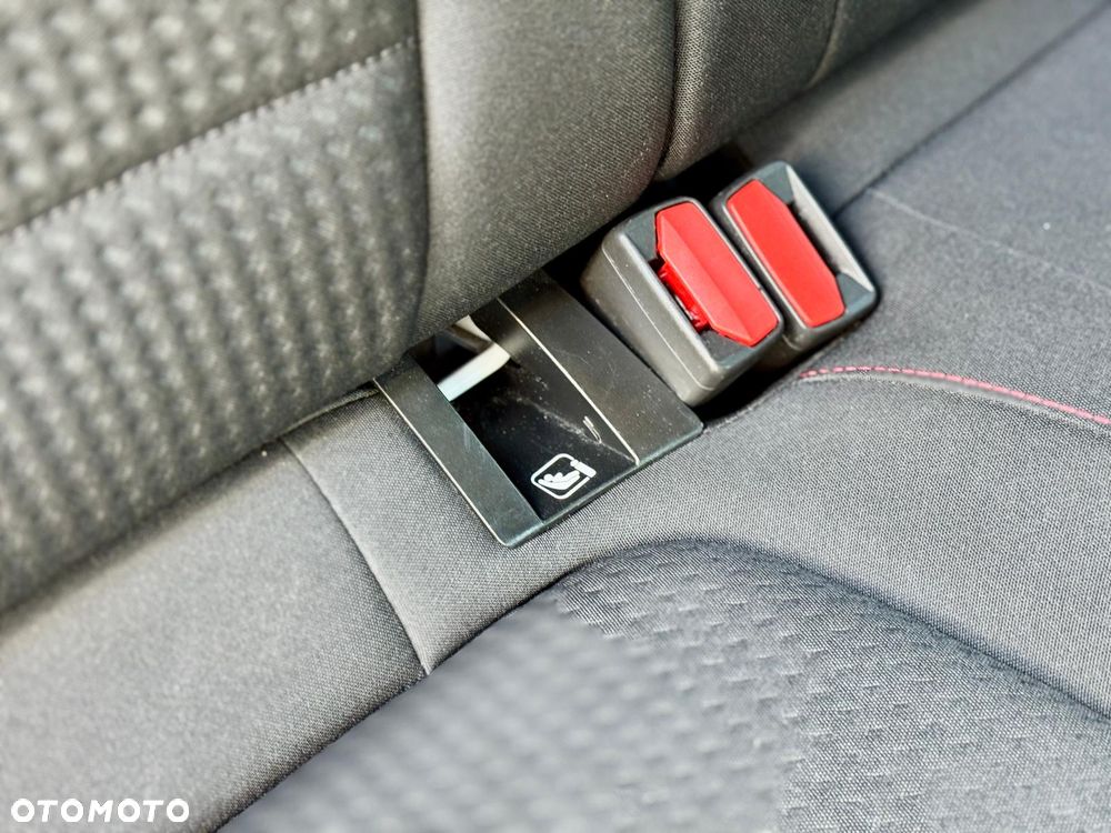 Ford Focus 1.5 EcoBlue Start-Stopp-System ST-LINE X - 35