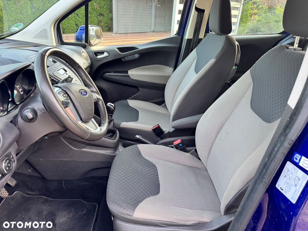 Ford Tourneo Courier 1.0 EcoBoost Trend - 19