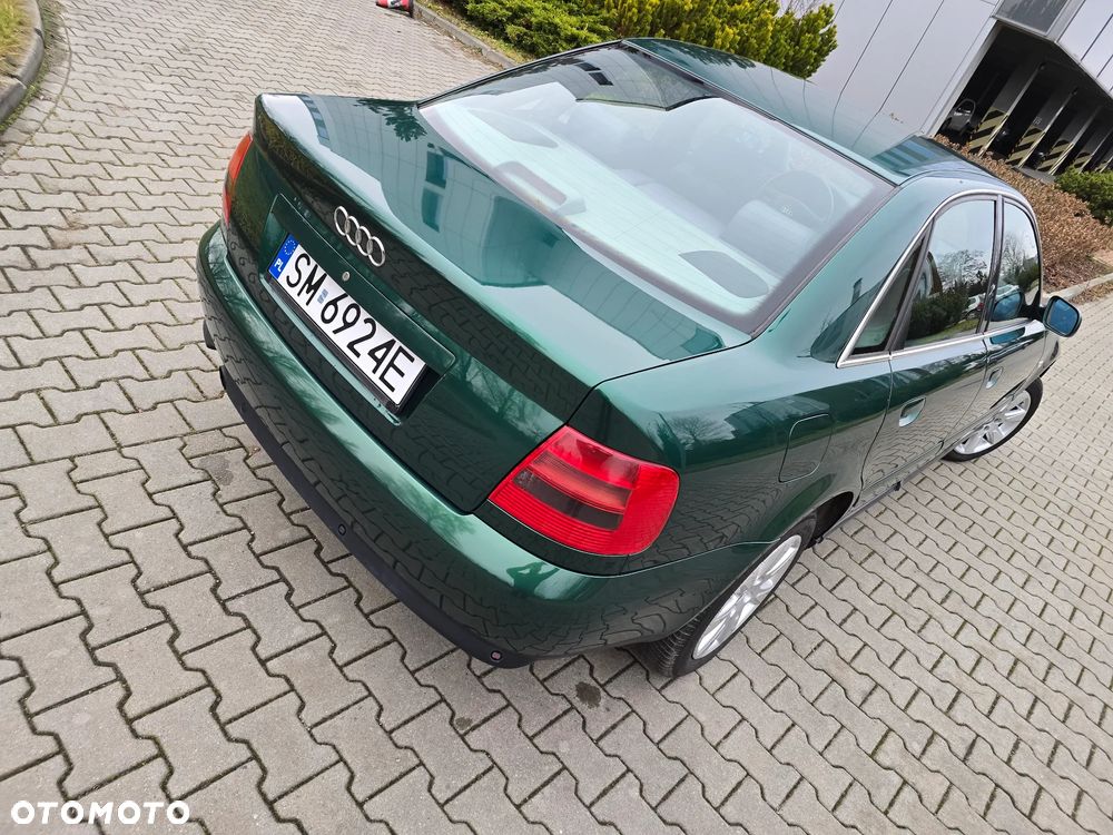 Audi A4 Limousine - 15