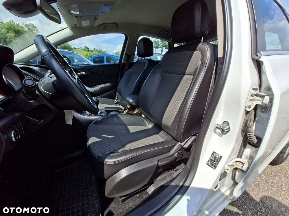Opel Astra 1.4 T Cosmo EU6 - 14