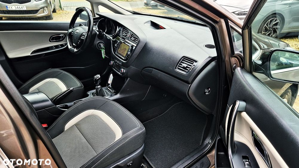 Kia Ceed 1.6 GDI XL - 35