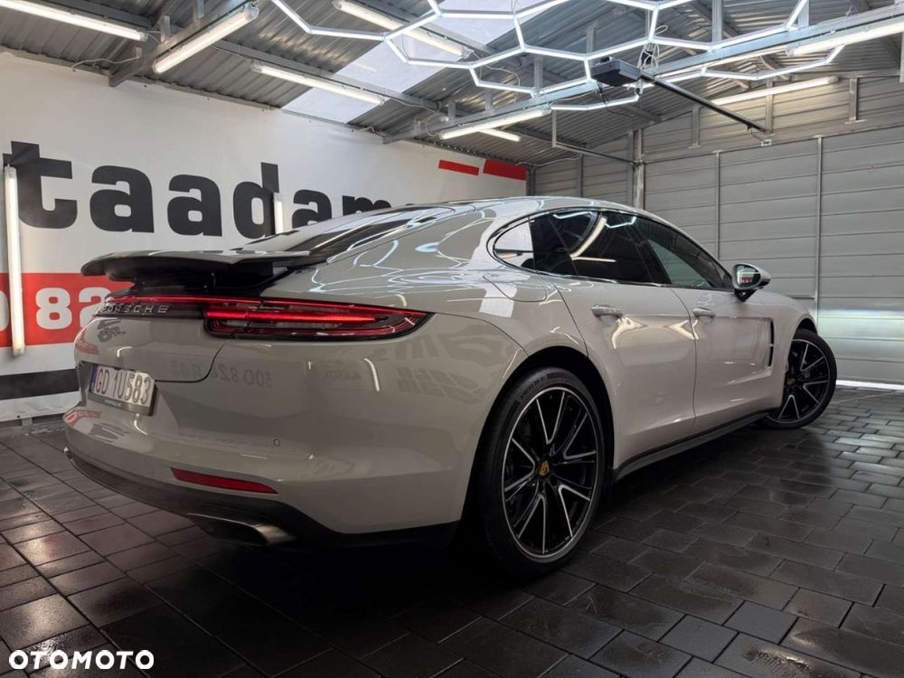 Porsche Panamera - 14