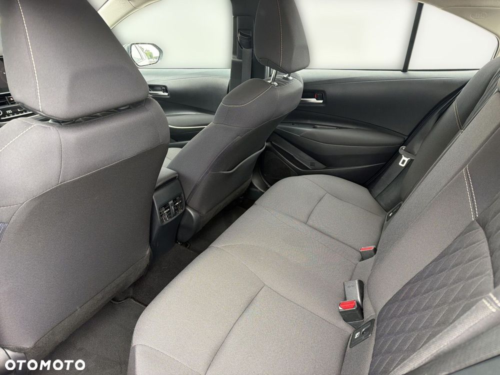 Toyota Corolla - 16