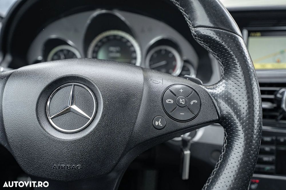Mercedes-Benz E - 21